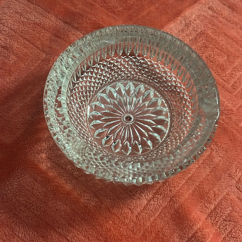 Ashtray- crystal starburst